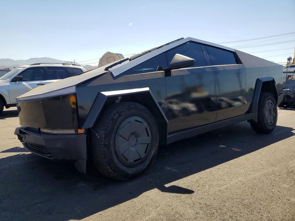 2024 Tesla Cybertruck VIN 7G2CEHED4RA039725 — COPART salvage auction photo