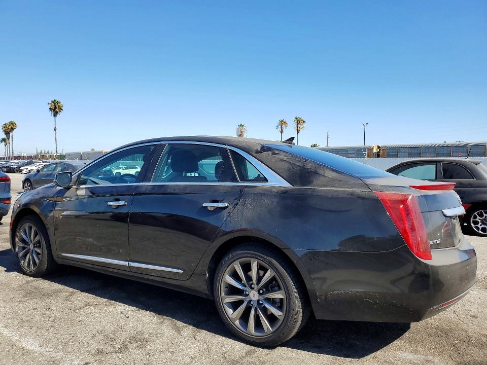 2013 Cadillac Xts VIN 2G61N5S34D9116665 COPART salvage auction — MINOR DENT/SCRATCHES, Ca - Dis/Dlr/Exp Only Clean Title, sold $11,200 on 2026-07-17 (photo 2)