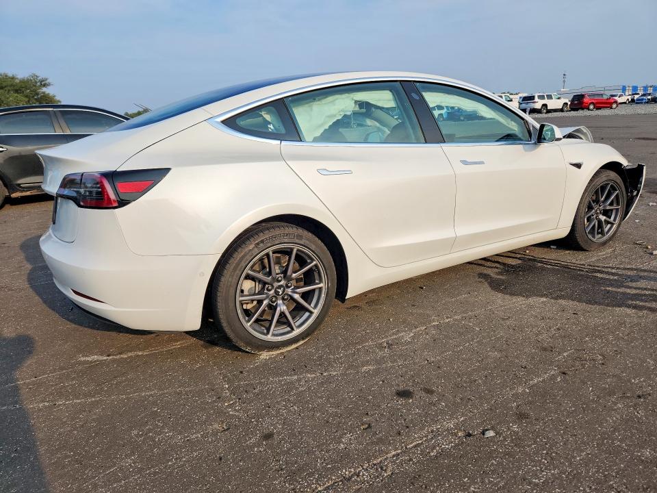 2020 Tesla Model 3 VIN 5YJ3E1EA2LF785231 COPART salvage auction — FRONT END, Fl - Cert Of Title Slvg Rebuildable, sold $4,750 on 2026-09-03 (photo 3)