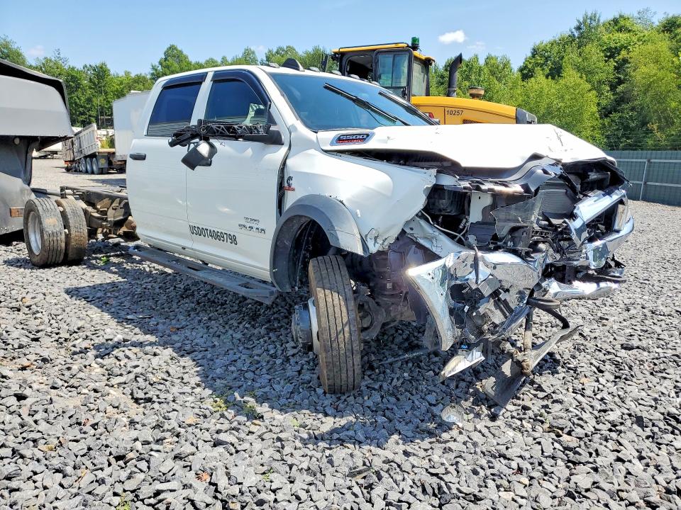 2022 Ram 5500 VIN 3C7WRNFL3NG343440 COPART salvage auction — FRONT END, Pa - Certificate Of Salvage, sold $14,200 on 2026-07-29 (photo 4)