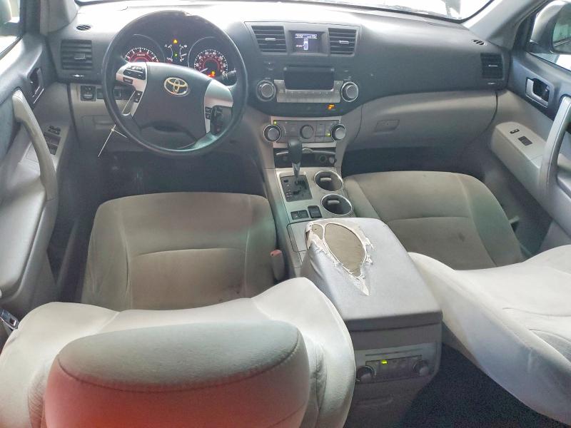 2012 Toyota Highlander VIN 5TDBK3EH6CS096690 COPART salvage auction — MECHANICAL, OH - CERTIFICATE OF TITLE, sold $825 on 2026-07-29 (photo 8)