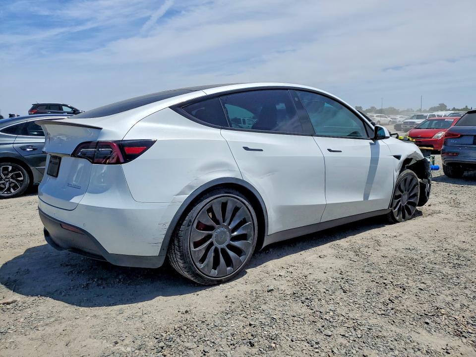 2022 Tesla Model y VIN 7SAYGDEF1NF405895 COPART salvage auction — FRONT END, CA - SALVAGE CERTIFICATE, sold $12,700 on 2026-07-16 (photo 3)