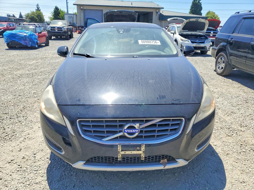 2012 Volvo S60 VIN YV1622FS7C2110734 COPART salvage auction — MINOR DENT/SCRATCHES, OR - CERTIFICATE OF TITLE, sold $500 on 2026-07-28 (photo 5)