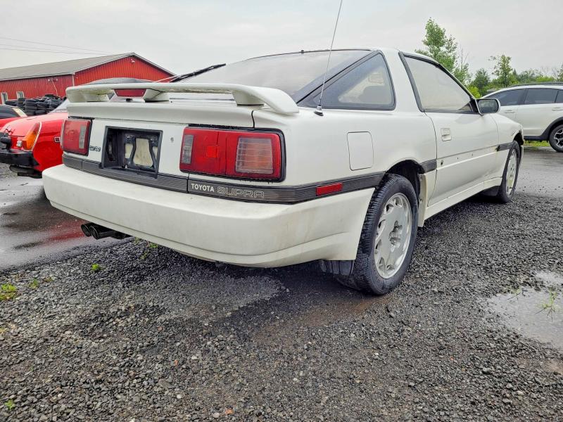 1988 Toyota Supra VIN JT2MA71J9J0092766 COPART salvage auction — MINOR DENT/SCRATCHES, On - Permit No Brand - Unfit (P), sold $1,750 on 2026-07-30 (photo 4)