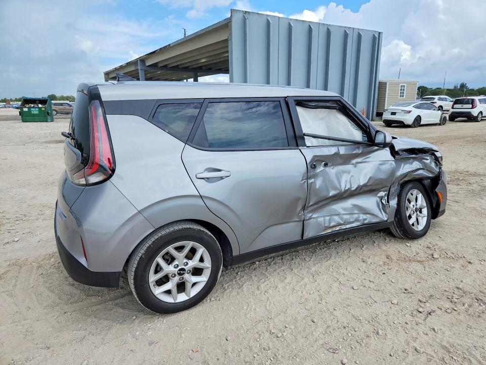 2025 Kia Soul VIN KNDJ23AU4S7923805 COPART salvage auction — SIDE, Fl - Certificate Of Destruction, sold $325 on 2026-07-21 (photo 3)