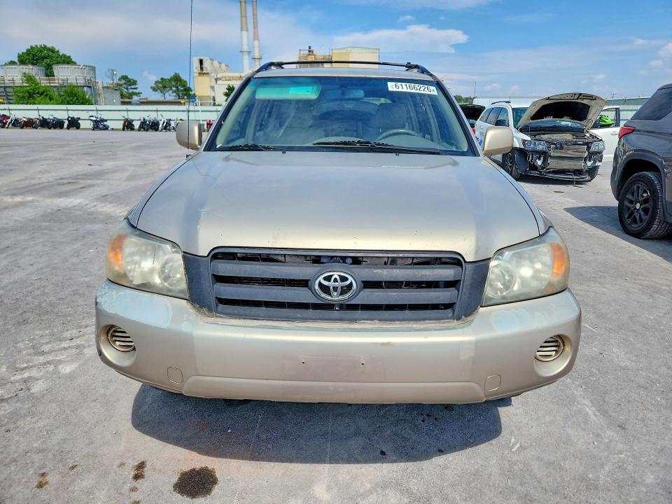 2004 Toyota Highlander VIN JTEEP21A640047555 COPART salvage auction — REAR END, Ar - Certificate Of Title (P), sold $950 on 2026-07-31 (photo 5)