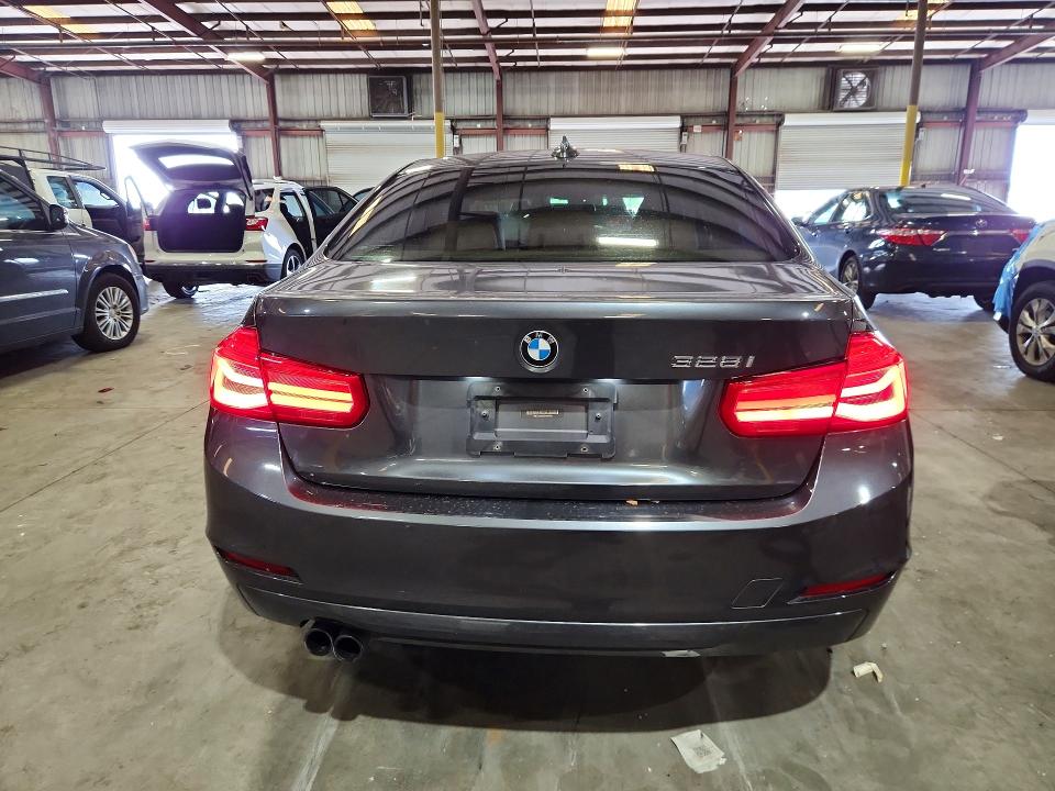 2014 BMW 3er VIN WBA3A5C55EJ464642 COPART salvage auction — FRONT END, Az - Cert Of Title - Salvage, sold $725 on 2026-07-29 (photo 6)