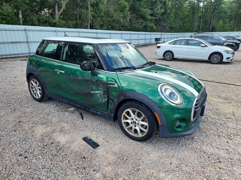 2021 Mini Cooper VIN WMWXR3C07M2P14233 COPART salvage auction — SIDE, Nc - Salvage Certificate Of Title, sold $6,600 on 2026-08-14 (photo 4)