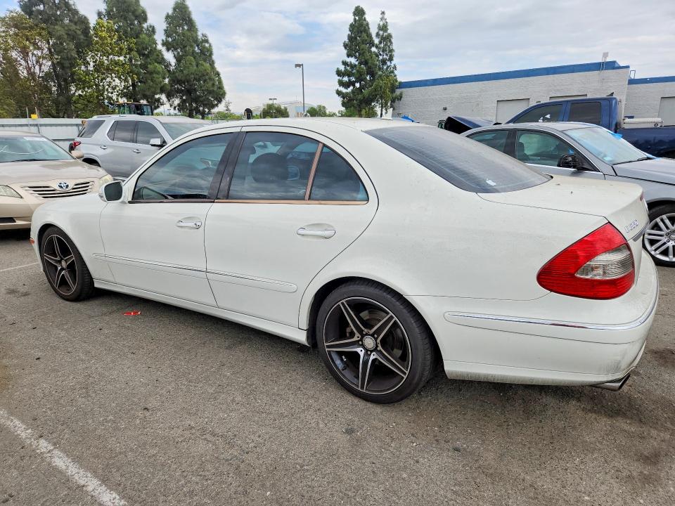 2007 Mercedes-benz E-class VIN WDBUF56X27B092078 COPART salvage auction — NORMAL WEAR, CA - DIS/DLR/EXP ONLY CLEAN TITLE, sold $400 on 2026-07-23 (photo 2)