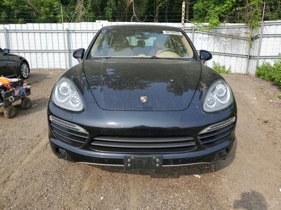 2013 Porsche Cayenne VIN WP1AA2A22DLA03577 COPART salvage auction — SIDE, On - Permit No Brand - Unfit, sold $1,600 on 2026-07-28 (photo 5)