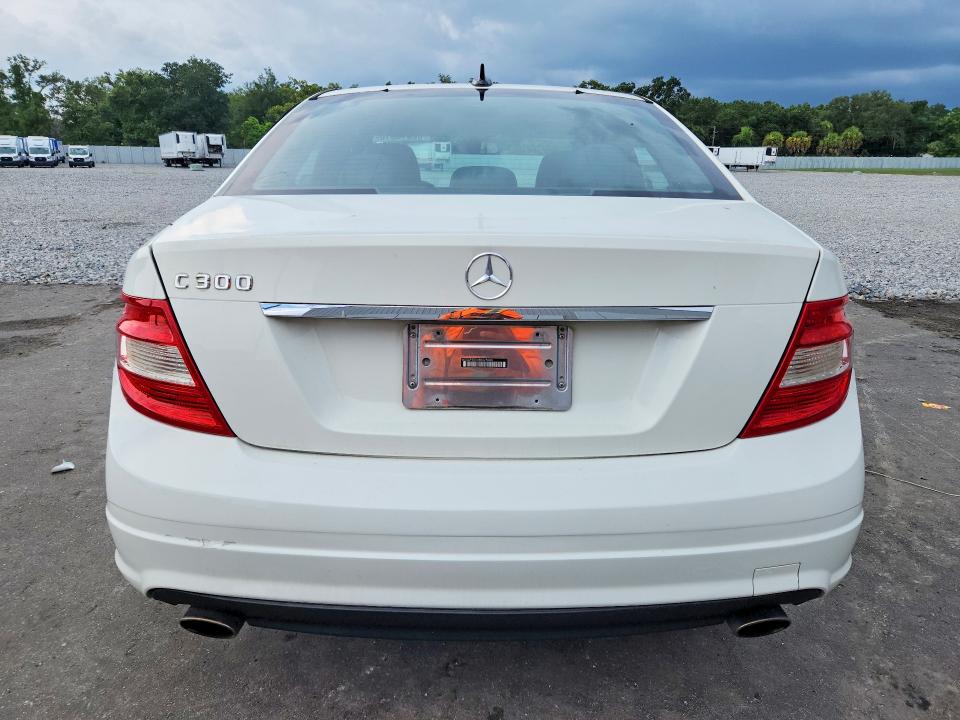 2008 Mercedes-benz C-klasse VIN WDDGF54X48R025000 COPART salvage auction — SIDE, Fl - Cert Of Title Slvg Rebuildable, sold $300 on 2026-08-12 (photo 6)