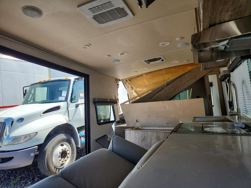 2021 Foresriver VIN 4X4TPAW29MN056593 COPART salvage auction — ALL OVER, IN - CERT OF TITLE-SALVAGE TITLE, sold $25 on 2026-07-30 (photo 7)