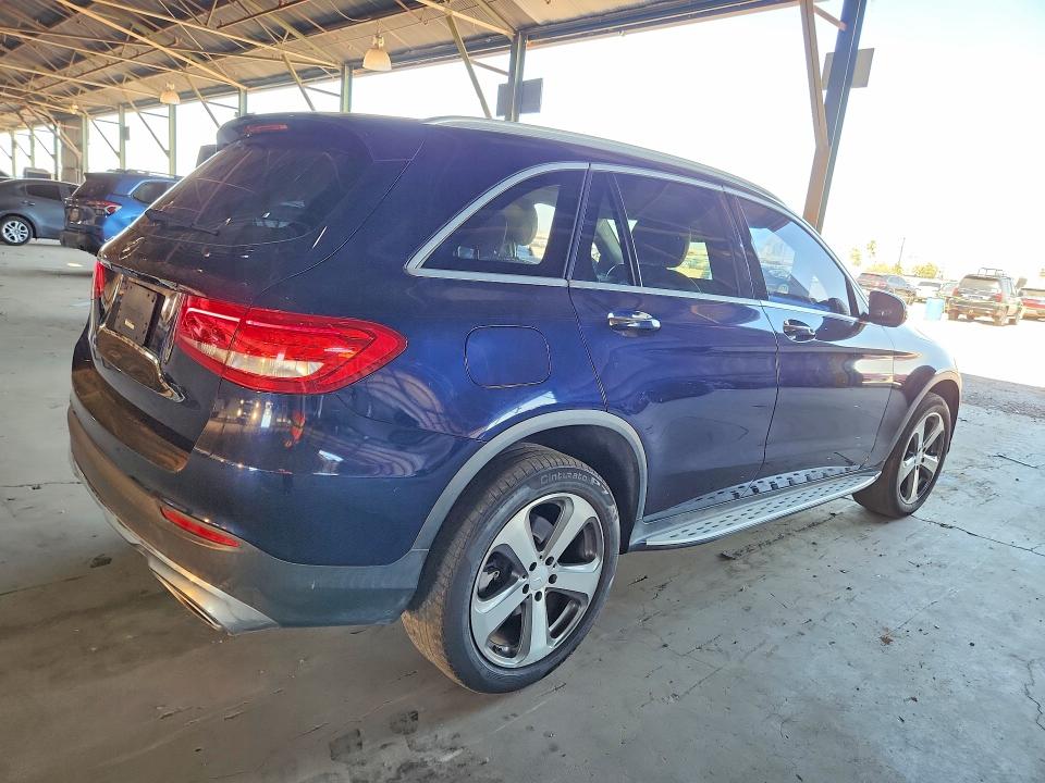 2016 Mercedes-benz Glc VIN WDC0G4JB9GF072884 COPART salvage auction — NORMAL WEAR, NJ - CERTIFICATE OF TITLE, sold $5,200 on 2026-08-10 (photo 3)