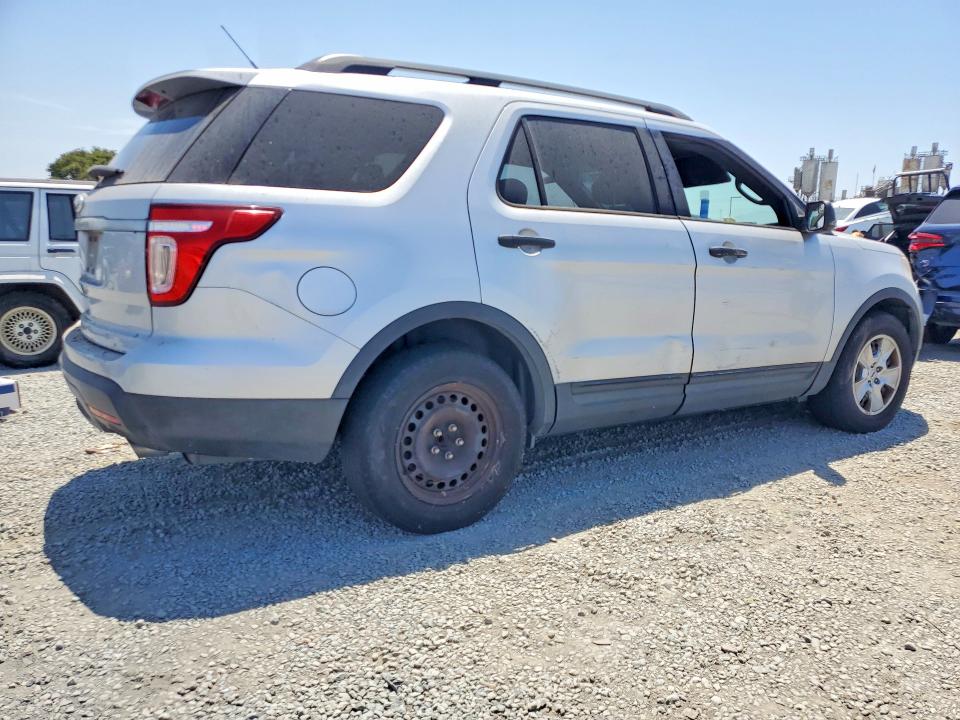 2014 Ford Explorer VIN 1FM5K7B87EGB82348 COPART salvage auction — MINOR DENT/SCRATCHES, Ca - Dis/Dlr/Exp Only Clean Title, sold $1,050 on 2026-07-31 (photo 3)