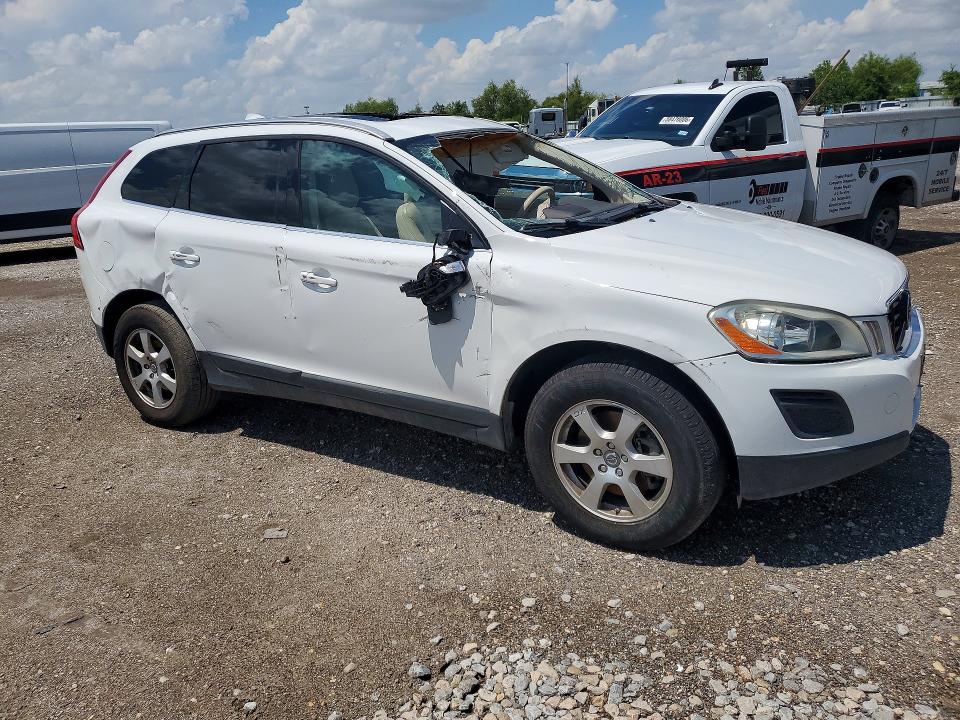 2011 Volvo Xc60 VIN YV4952DL1B2158750 COPART salvage auction — ALL OVER, Tx - Salvage Vehicle Title, sold $650 on 2026-07-16 (photo 4)