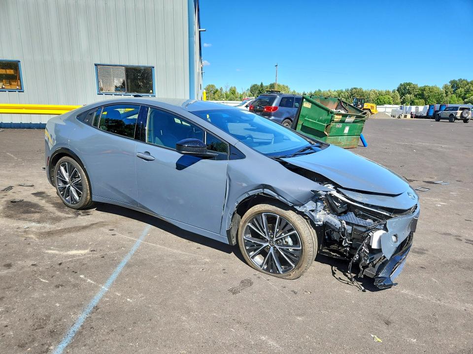 2026 Toyota Prius VIN JTDACAAU6T3082032 COPART salvage auction — FRONT END, WA - VEHICLE CERT OF OWNERSHIP-TITL, sold $8,600 on 2026-07-27 (photo 4)