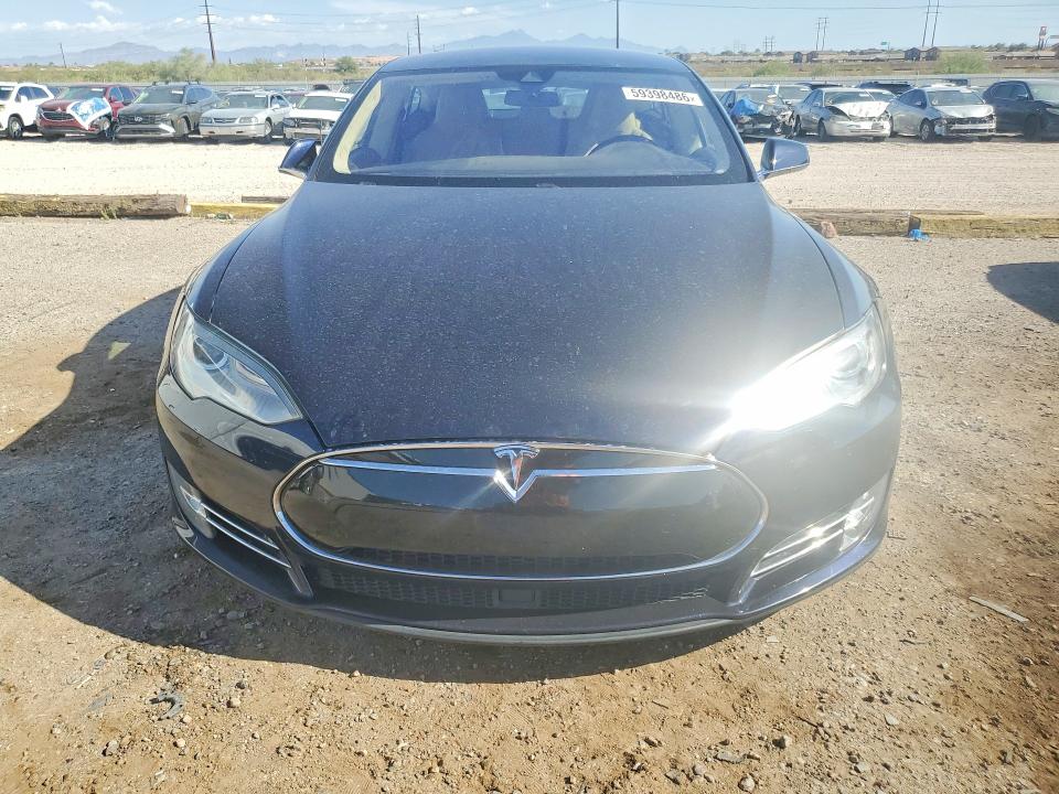 2015 Tesla Model s VIN 5YJSA1H21FFP69795 COPART salvage auction — MINOR DENT/SCRATCHES, Az - Certificate Of Title, sold $1,300 on 2026-07-31 (photo 5)