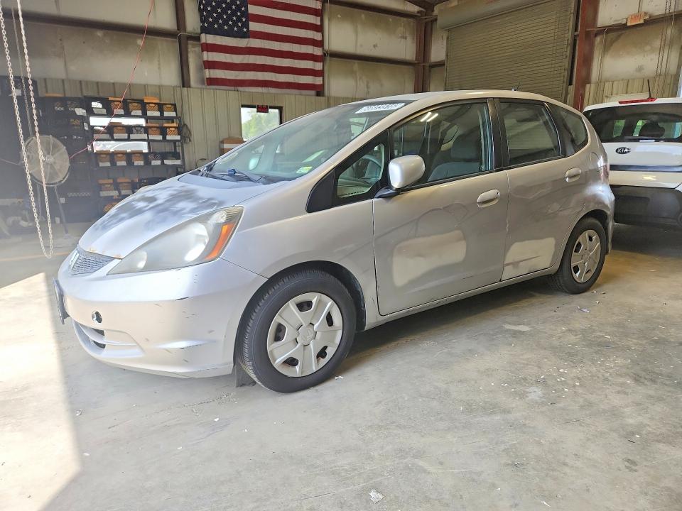 2012 Honda Fit VIN JHMGE8H32CS005575 COPART salvage auction — MINOR DENT/SCRATCHES, VA - CERTIFICATE OF TITLE, sold $225 on 2026-07-28 (photo 1)