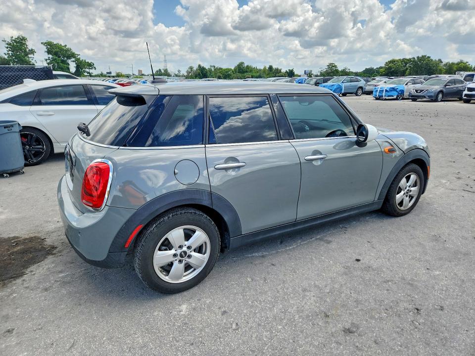 2019 Mini Cooper VIN WMWXU1C54K2J02700 COPART salvage auction — MINOR DENT/SCRATCHES, Fl - Cert Of Title Slvg Rebuildable, sold $1,550 on 2026-08-11 (photo 3)