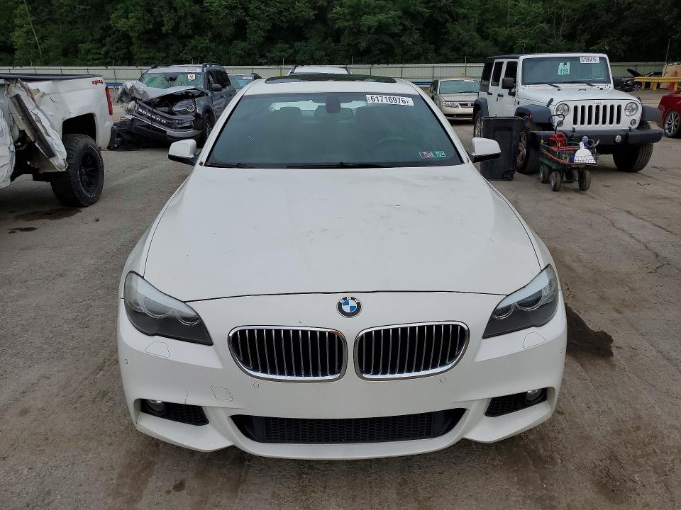 2011 BMW 5er VIN WBAFU7C58BDU55959 COPART salvage auction — ROOF, Pa - Certificate Of Salvage, sold $200 on 2026-07-30 (photo 5)