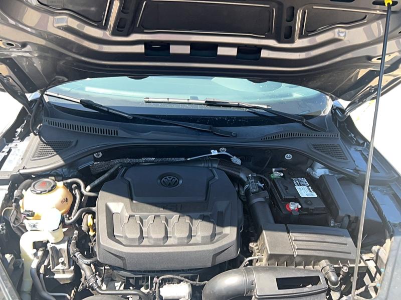 2022 Volkswagen VIN 1VWMA7A30NC006884 COPART salvage auction — MINOR DENT/SCRATCHES, Tx - Certificate Of Title (P), sold $5,800 on 2026-07-21 (photo 7)