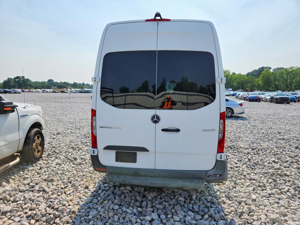 2019 Mercedes-benz Sprinter VIN WD4PF1CD9KP186218 COPART salvage auction — MECHANICAL, Fl - Certificate Of Title (P), sold $13,100 on 2026-07-28 (photo 6)