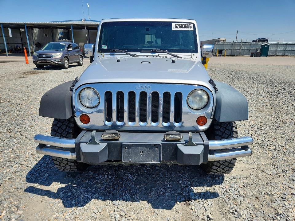 2008 Jeep Wrangler unlimited VIN 1J8GA69158L556043 COPART salvage auction — HAIL, CO - DIS/DLR/EXP ONLY CLEAN TITLE, sold $2,650 on 2026-07-31 (photo 5)