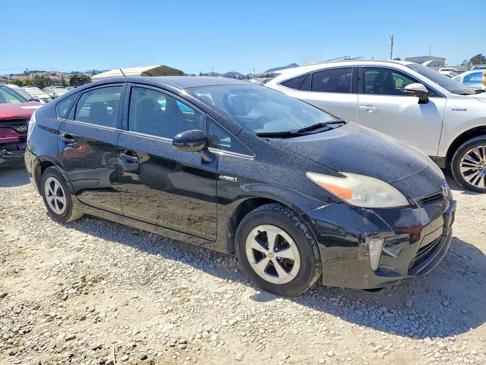 2013 Toyota Prius VIN JTDKN3DU2D5565660 COPART salvage auction — VANDALISM, Ca - Salvage Certificate, sold $1,000 on 2026-07-28 (photo 4)