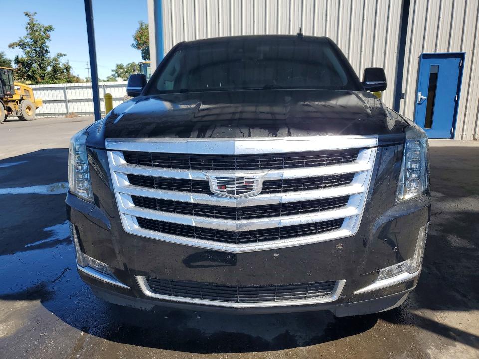 2018 Cadillac Escalade VIN 1GYS3BKJ8JR110660 COPART salvage auction — MINOR DENT/SCRATCHES, Ca - Certificate Of Title, sold $2,200 on 2026-07-30 (photo 5)