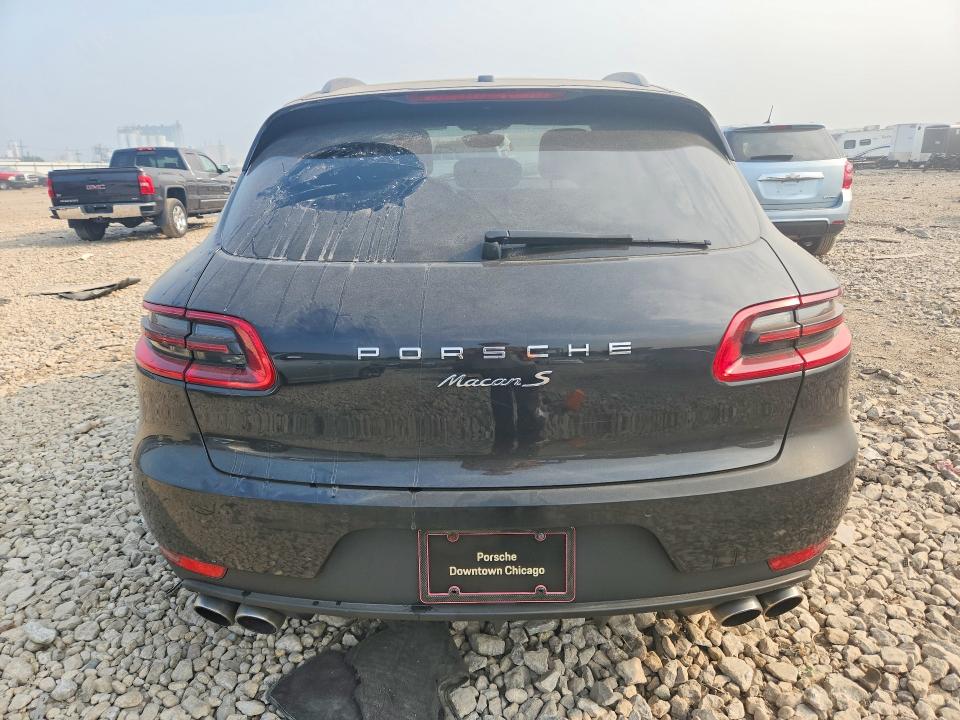 2016 Porsche Macan VIN WP1AB2A50GLB48449 COPART salvage auction — MINOR DENT/SCRATCHES, IN - CERTIFICATE OF TITLE (P), sold $4,050 on 2026-07-29 (photo 6)