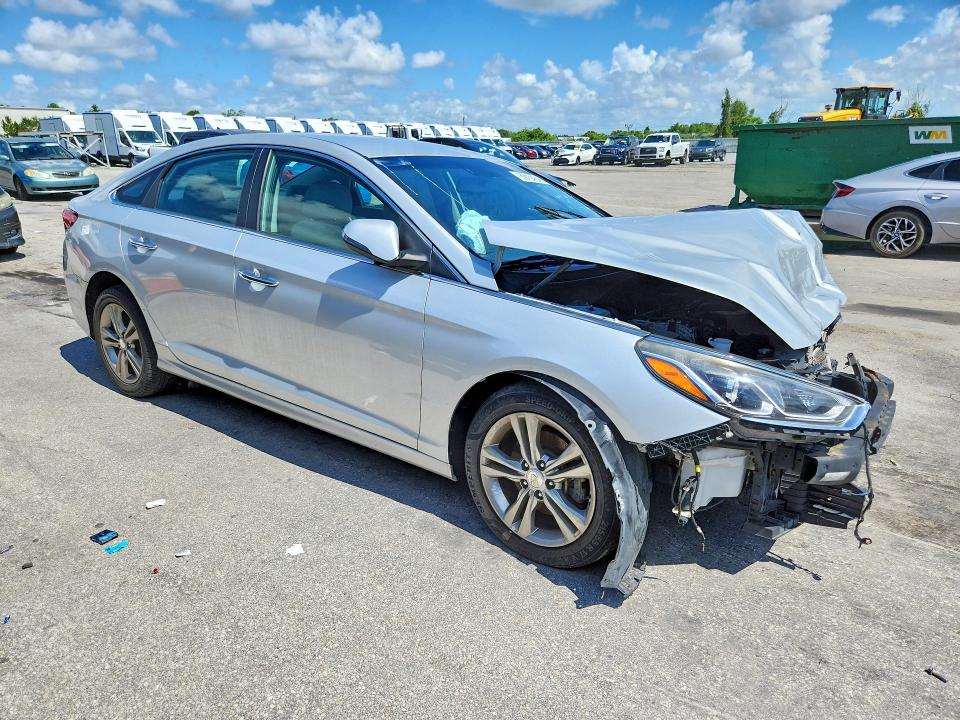 2019 Hyundai Sonata VIN 5NPE34AF9KH761378 COPART salvage auction — FRONT END, Fl - Certificate Of Title, sold $450 on 2026-07-09 (photo 4)