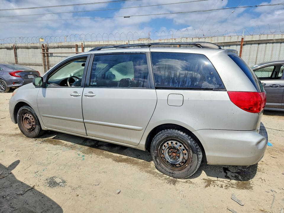 2008 Toyota Sienna VIN 5TDZK23C88S200457 COPART salvage auction — REAR END, Or - Dis/Dlr/Exp Only Clean Title (P), sold $575 on 2026-07-27 (photo 2)