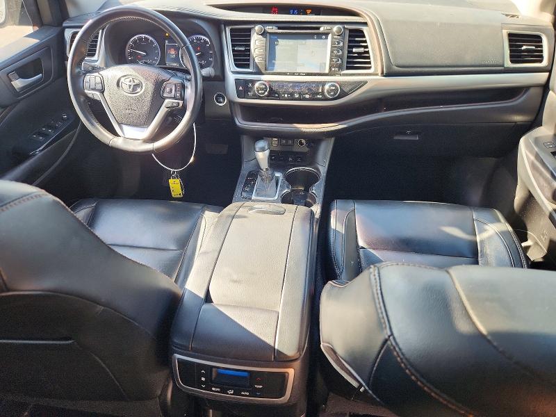 2017 Toyota Highlander VIN 5TDJZRFH1HS511706 COPART salvage auction — UNDERCARRIAGE, Or - Salvage Title Certificate, sold $9,000 on 2026-08-24 (photo 8)