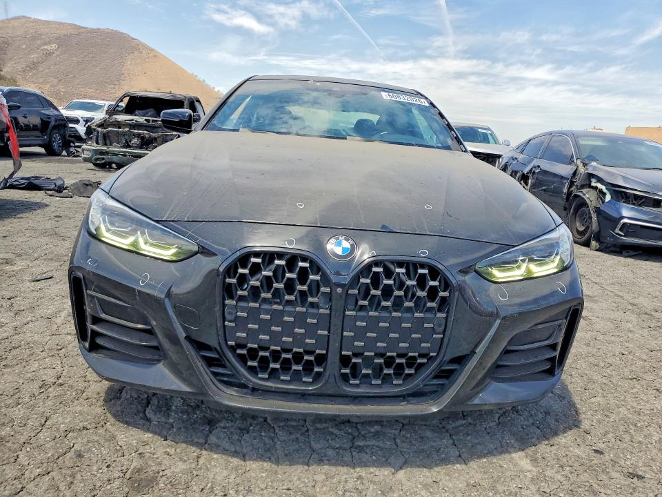 2021 BMW 4er VIN WBA13AR04MCF72259 COPART salvage auction — REAR END, Salvage Title, sold $20,500 on 2026-08-31 (photo 5)