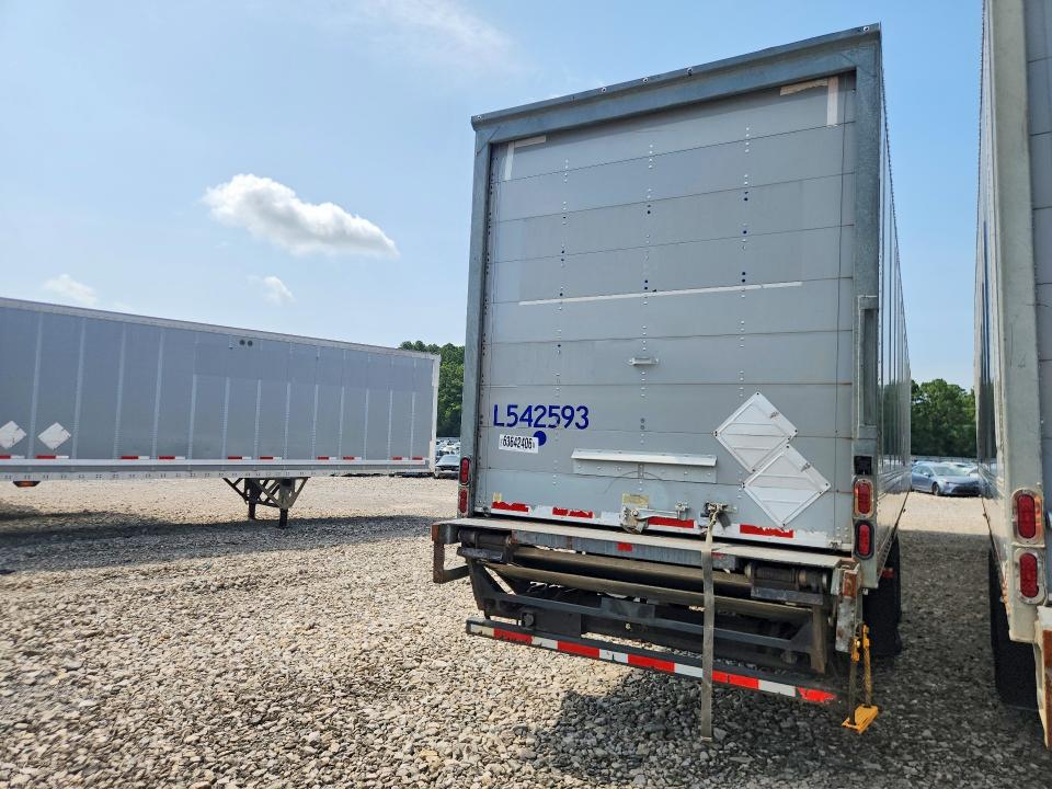 2017 Wabash dry van Dry van VIN 1JJV532D8HL001469 COPART salvage auction — NORMAL WEAR, TN - CERTIFICATE OF TITLE (P), sold $2,200 on 2026-09-04 (photo 3)