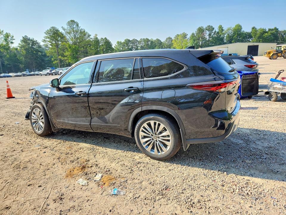 2026 Toyota Highlander VIN 5TDKDRBH5TS597622 COPART salvage auction — FRONT END, MO - SALVAGE CERTIFICATE OF TITLE (P), sold $13,300 on 2026-07-31 (photo 2)