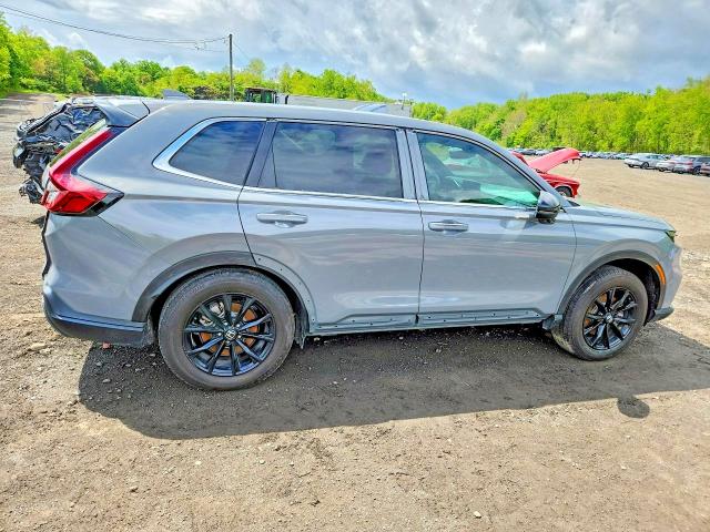 2025 Honda Cr-v VIN 7FARS6H89SE070975 COPART salvage auction — INTERIOR BURN, NJ - CERT OF TITLE-SALVAGE (P), sold $15,500 on 2026-07-23 (photo 3)