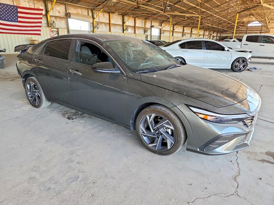 2025 Hyundai Elantra VIN KMHLM4DG0SU907869 COPART salvage auction — REAR END, AZ - CERT OF TITLE - SALVAGE, sold $6,100 on 2026-07-27 (photo 4)