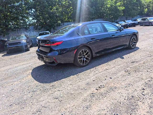 2026 BMW 7er VIN WBA33EH02TCW78982 COPART salvage auction — HAIL, Nj - Cert Of Title-Salvage, sold $73,000 on 2026-08-04 (photo 4)