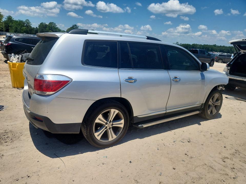 2013 Toyota Highlander VIN 5TDYK3EHXDS095165 COPART salvage auction — FRONT END, Fl - Cert Of Title Slvg Rebuildable, sold $5,900 on 2026-07-31 (photo 3)
