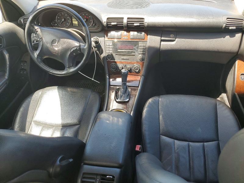 2005 Mercedes-benz C-klasse VIN WDBRF81J05F615999 COPART salvage auction — FRONT END, Id - Certificate Of Title, sold $550 on 2026-07-09 (photo 8)