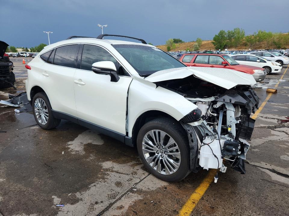 2022 Toyota Venza VIN JTEAAAAH6NJ109734 COPART salvage auction — FRONT END, Salvage Title, sold $11,900 on 2026-08-24 (photo 4)