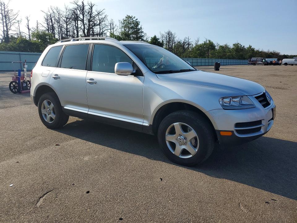 2007 Volkswagen Touareg VIN WVGZE77L27D013798 COPART salvage auction — REAR END, Ny - Mv-907A Salvage Certificate, sold $400 on 2026-07-27 (photo 4)
