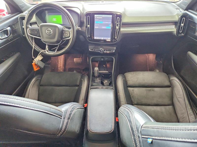 2021 Volvo Xc40 VIN YV4ED3UR1M2558905 COPART salvage auction — NORMAL WEAR, PA - CERT OF TITLE, sold $7,900 on 2026-07-31 (photo 8)