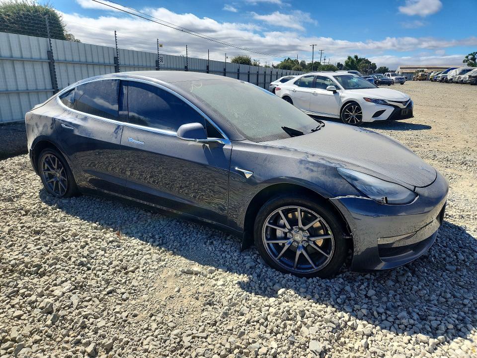 2018 Tesla Model 3 VIN 5YJ3E1EA8JF158109 COPART salvage auction — REAR END, Ca - Salvage Certificate, sold $1,750 on 2026-07-28 (photo 4)