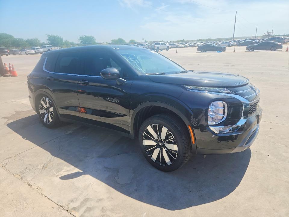 2026 Mitsubishi Outlander VIN JA4J3VABXTZ010117 COPART salvage auction — SIDE, Tx - Certificate Of Title (P), sold $13,500 on 2026-07-30 (photo 4)