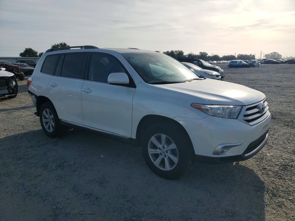 2012 Toyota Highlander VIN 5TDBK3EH8CS147946 COPART salvage auction — REAR END, Salvage Title, sold $2,700 on 2026-07-14 (photo 4)