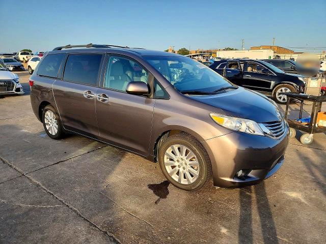 2015 Toyota Sienna VIN 5TDDK3DC5FS099146 COPART salvage auction — REAR END, TX - SALVAGE VEHICLE TITLE (P), sold $225 on 2026-07-27 (photo 4)
