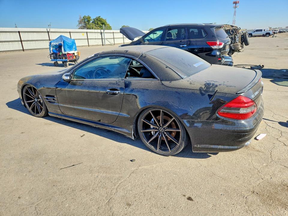 2005 Mercedes-benz Sl-class VIN WDBSK76F65F096680 COPART salvage auction — MINOR DENT/SCRATCHES, Ca - Dis/Dlr/Exp Only Clean Title, sold $4,400 on 2026-08-07 (photo 2)