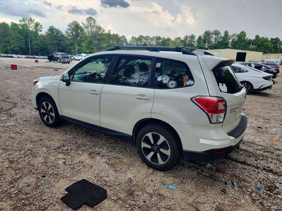 2017 Subaru Forester VIN JF2SJAEC9HH530383 COPART salvage auction — MINOR DENT/SCRATCHES, Nc - Dealer Only Clean Title, sold $1,200 on 2026-07-31 (photo 2)